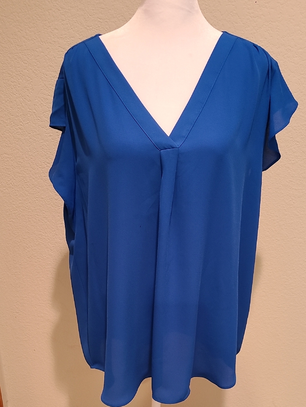 Chaus Royal Blue V-Neck Flutter Sleeve Top Size XL New
